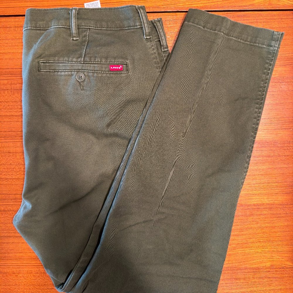 Levis XX Chino 38x32 Green Color Standard Taper Fit Mens Pants EUC